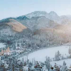 Stary Niedzwiedz Bed & Breakfast